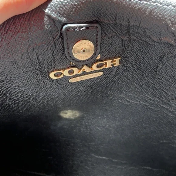 COACH EUC Gallery Tote in Signature Canvas - Cocoa brown & black - Picture 3 of 6